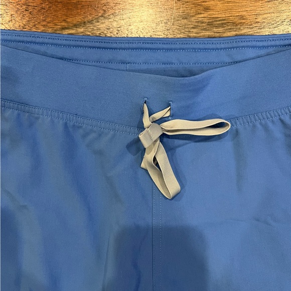 FIGS women’s pants- medium - Picture 2 of 3